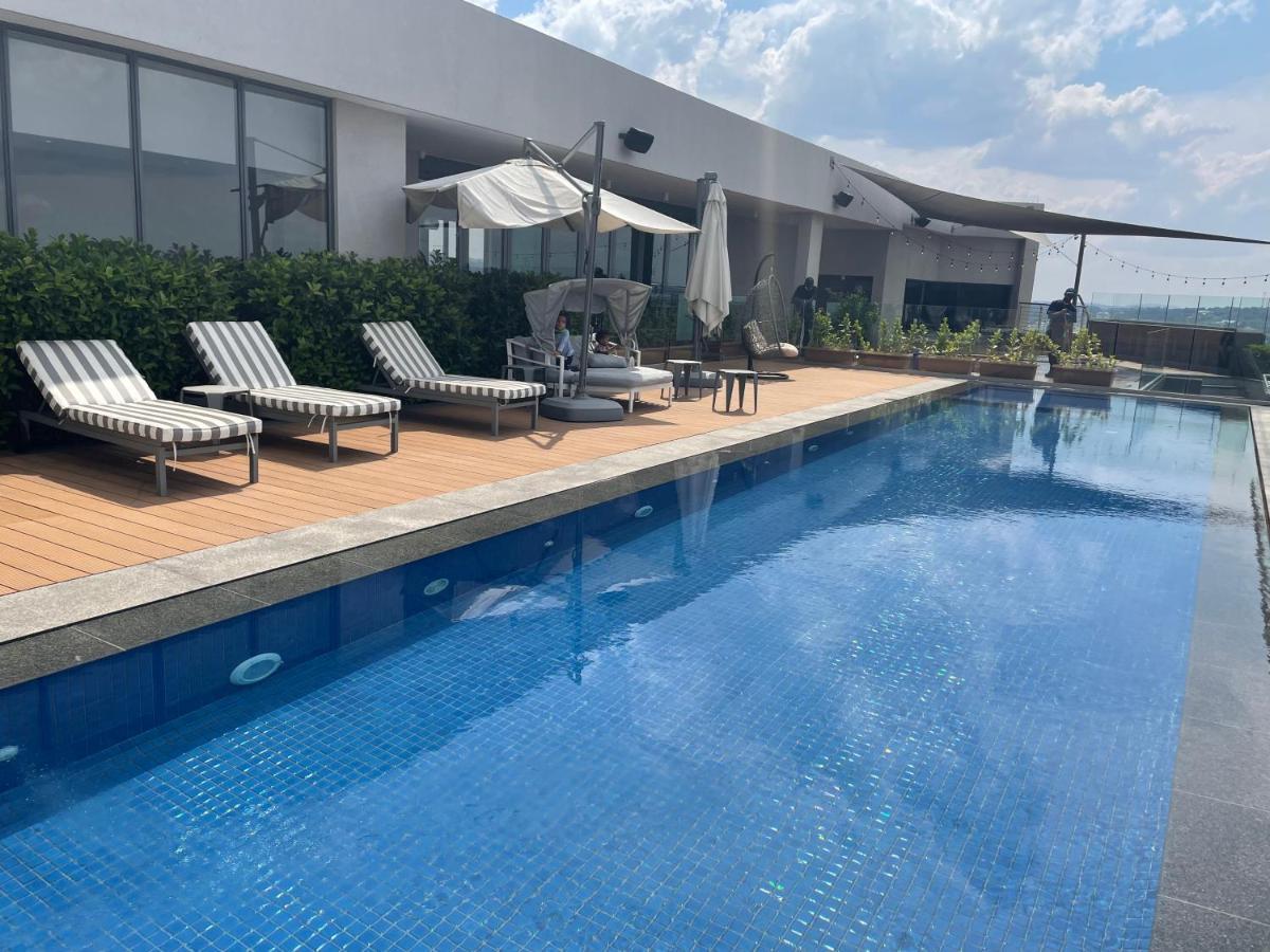 Menlyn Maine Trilogy Hotel 프레토리아 외부 사진