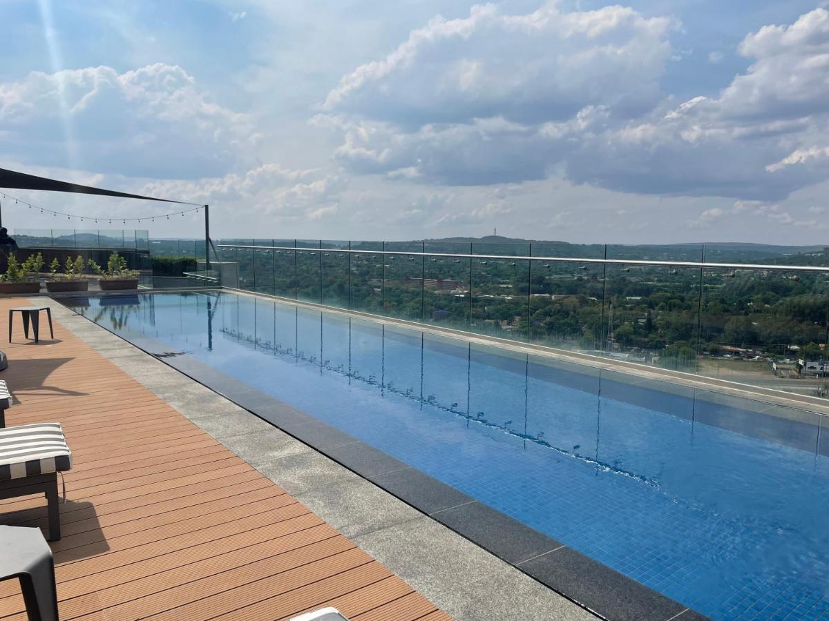 Menlyn Maine Trilogy Hotel 프레토리아 외부 사진
