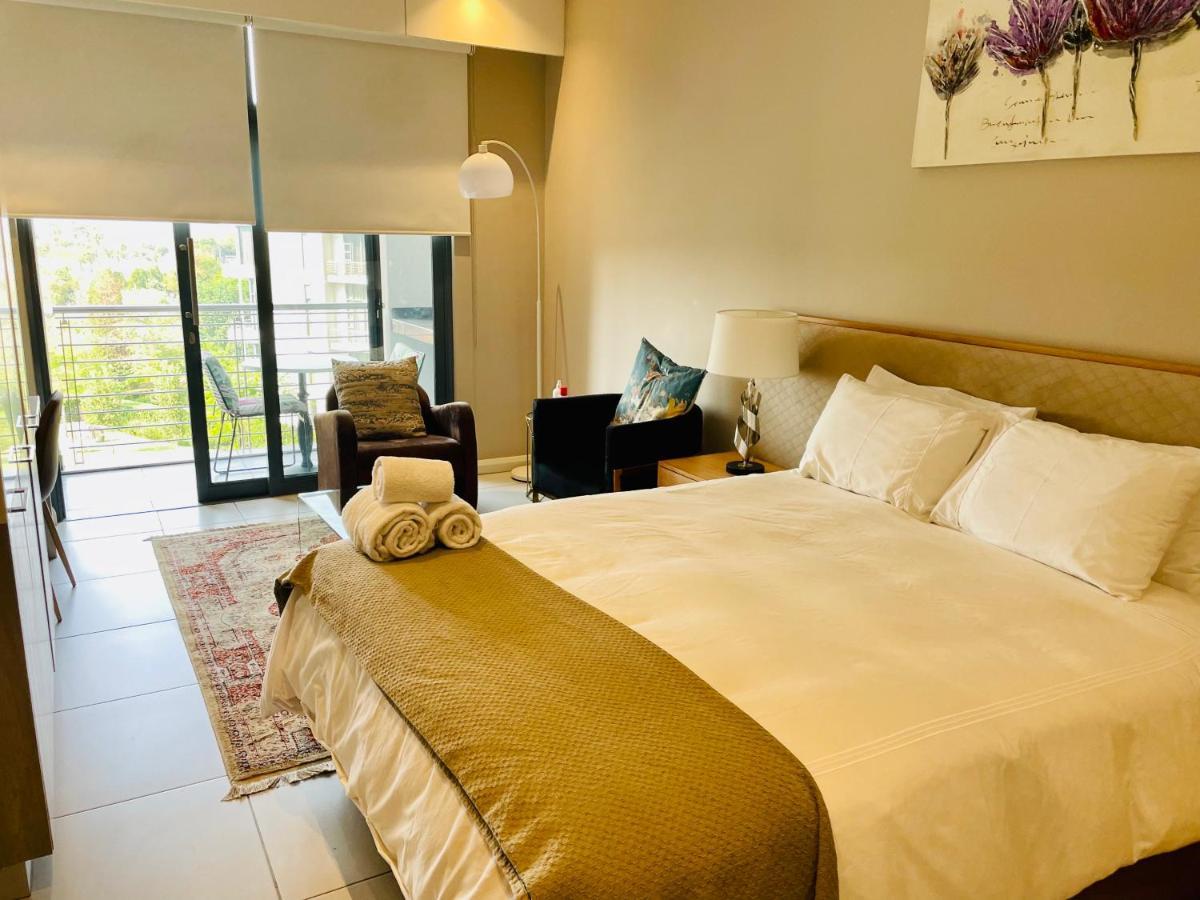Menlyn Maine Trilogy Hotel 프레토리아 외부 사진